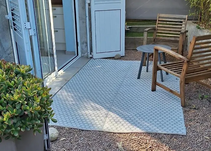 T2 De 45 M2 Sur Avec Jardin * Porticcio (Corsica)