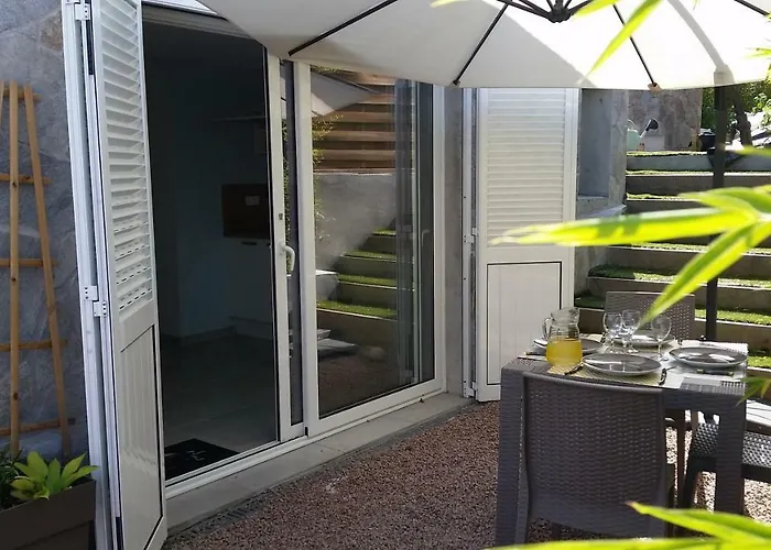 T2 De 45 M2 Sur Avec Jardin Apartament *