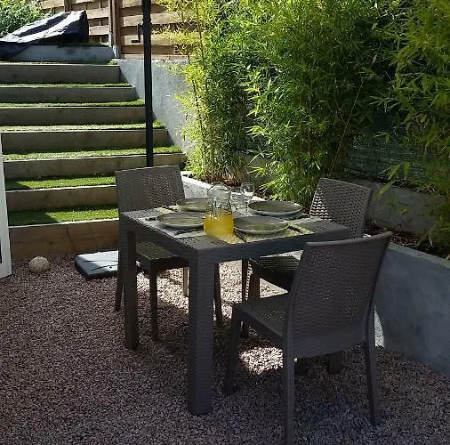 Appartement T2 De 45 M2 Sur Avec Jardin Porticcio (Corsica)